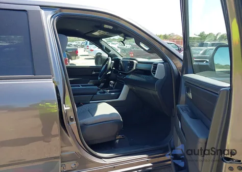 2025 Toyota Tundra Sr5 4Wd из США, поврежденный, VIN 5TFLA5DB3SX257215